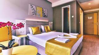 Отель Iberostar Bijela Park Биела Двухместный номер с 1 кроватью или 2 отдельными кроватями, вид на горы-1